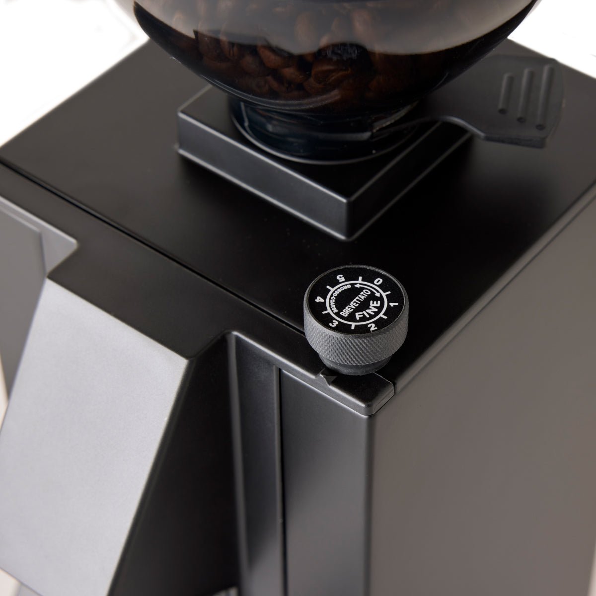 Eureka Mignon Silenzio 55 Espresso Grinder - Image 15